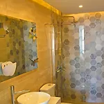 Castello Apartment *