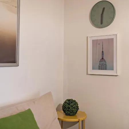Castello Apartment *